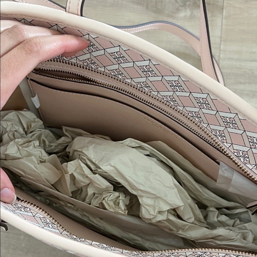 Tory Burch Geo Logo Mini Zip Top Tote - Picture 5 of 15